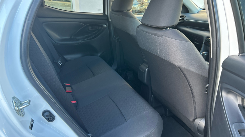 Toyota Yaris 1.5 Hybrid Design 5dr CVT Hybrid Hatchback